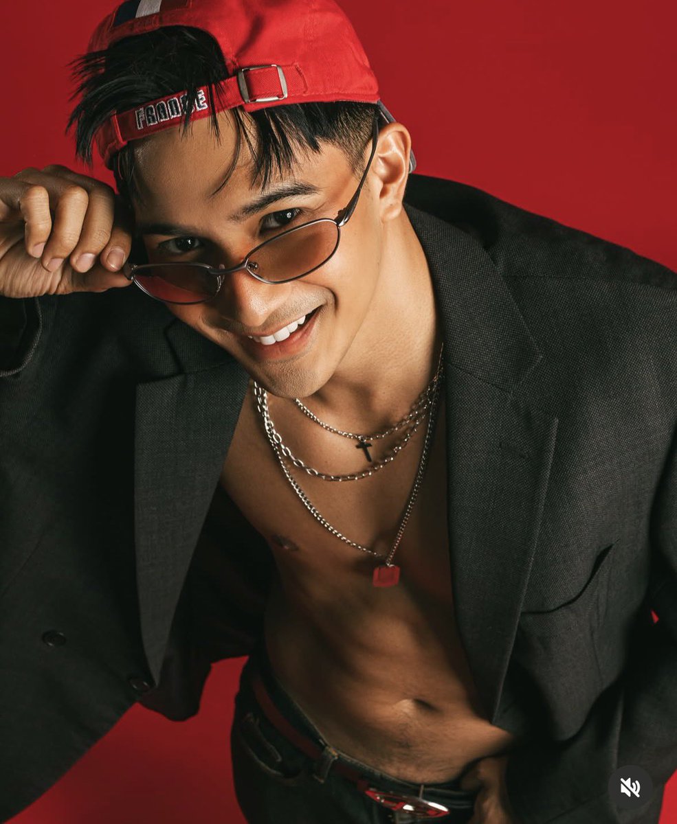 wannabearbie's tweet photo. Pasarap ng pasarap ang Baby Zach Guerrero ko!!! 

Nakakatuwa seeing him acting again.

#MissBehave
#iWant
#ZachGuerrero https://t.co/EQxK7IzmgZ
