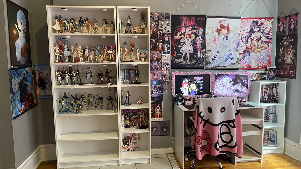 pspbat's tweet photo. anime and video games are life https://t.co/ZfwILA9Od7