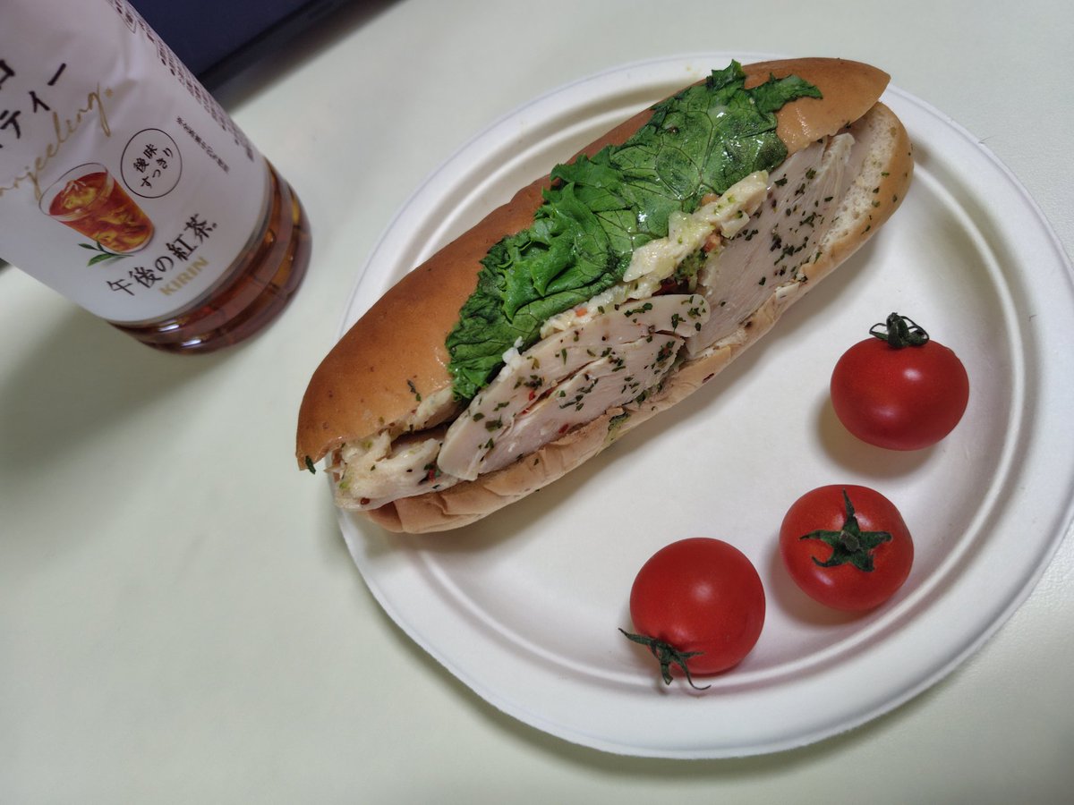 Lapisblau's tweet photo. 朝ごはん。 https://t.co/oPeQtbnEaa
