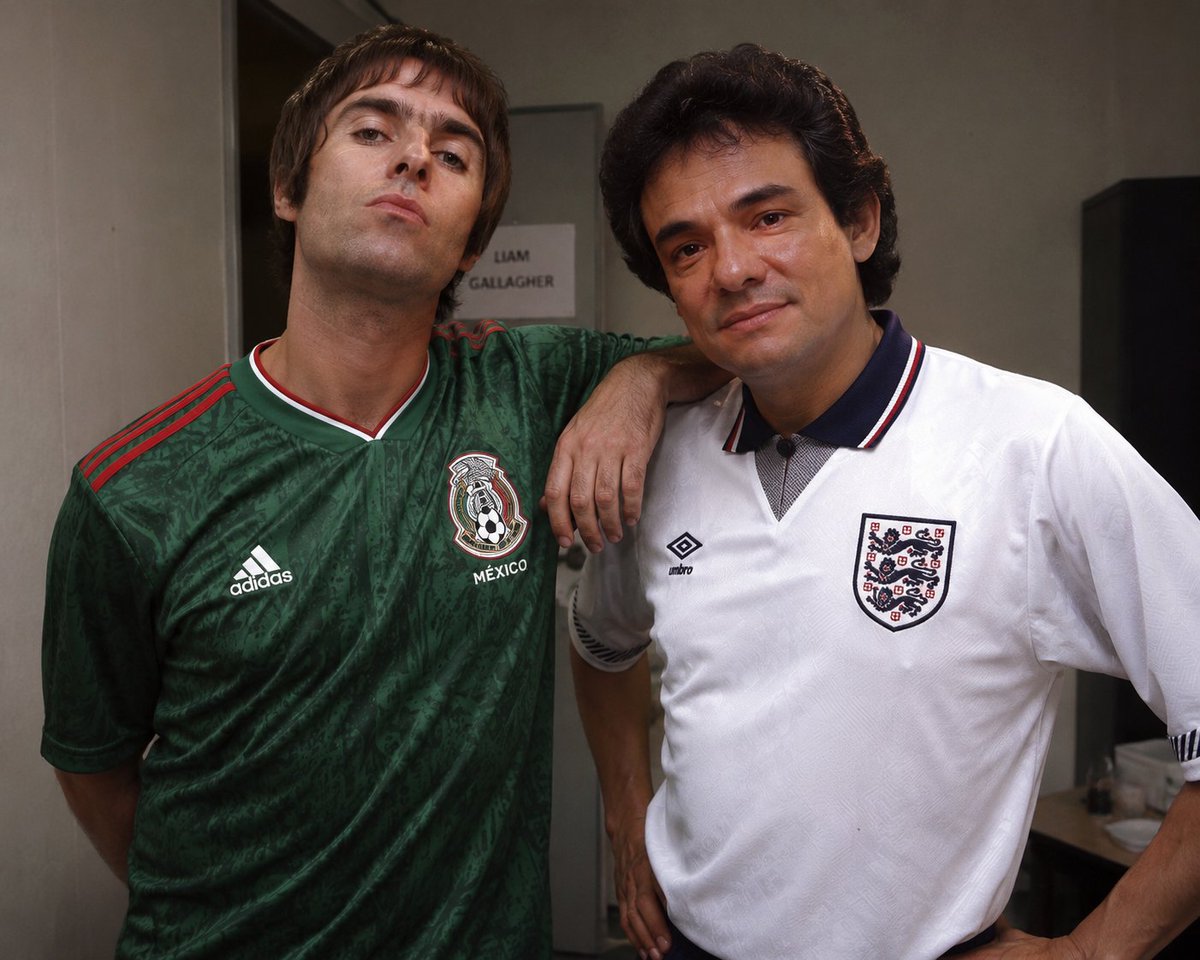 kintsuginie's tweet photo. @liamgallagher 😌 https://t.co/FEnSZArwnF