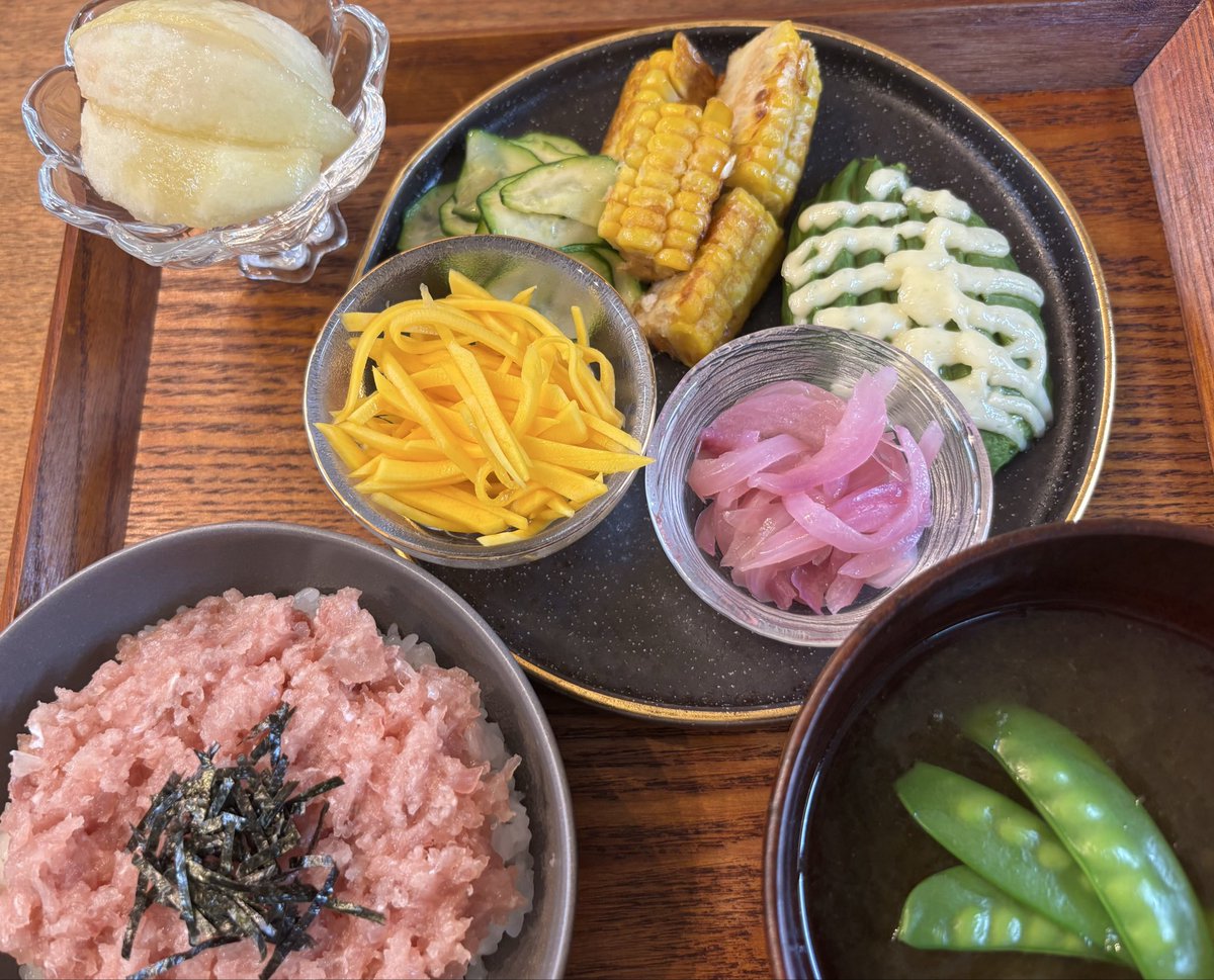 Confort_2's tweet photo. 今朝はねぎトロ丼です。
最近やたら眠いです🥱💤
#朝ごはん #お弁当 https://t.co/QNOVQ8j0cl