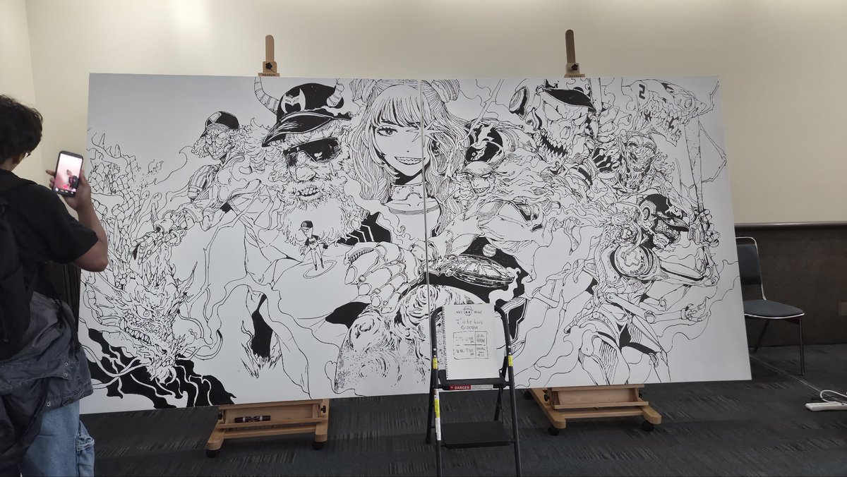 zZimbra's tweet photo. Back from AX! It was super fun as always and a great way to cap off an otherwise stressful last month 😅

I know it's been a while since I've been regularly active, but I'm hoping to finally get some breathing space this month and return to streaming and stuff. Here's hoping! https://t.co/aE6yl17E58