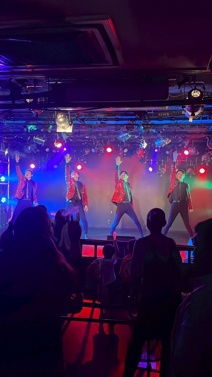 Tomo580625's tweet photo. 広島メンズアイドル🎶しゅみぇるさん主催『Summer Men's  Fes』に出演させて頂きました‼️
モナキさんの
《ほんまやで⭐︎なんでやねん⭐︎しらんけど》をコラボさせてもらい🎤
TEPPANメンバーは疲労困憊💦笑
しゅみぇるさんは元気モリモリ💪
若者のパワーを痛感しました😆💦

しゅみぇるさん波鳳さんありがとうございました🙌
お集まりの皆様、会場関係者の方々ありがとうございました！

#しゅみぇる さん
#波鳳 さん
#SECONDCRUTCH
#令和歌謡グループTEPPAN
#モナキ さん
#ほんまやでなんでやねんしらんけど