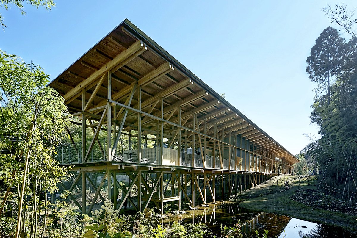 JapanArchitects's tweet photo. 【OPEN】山﨑健太郎デザインワークショップが手掛けた「52間の縁側」に7/5待望のカフェがオープン
千葉県佐倉の "PUKU" が出店。地産の新鮮な野菜を使ったカレーやサラダ、コーヒーやデザートなど
千葉県八千代市米本1318-1
https://t.co/t6rOijIwU9
52間の縁側：https://t.co/mNwWbP2jtl https://t.co/kzO49BR9jS