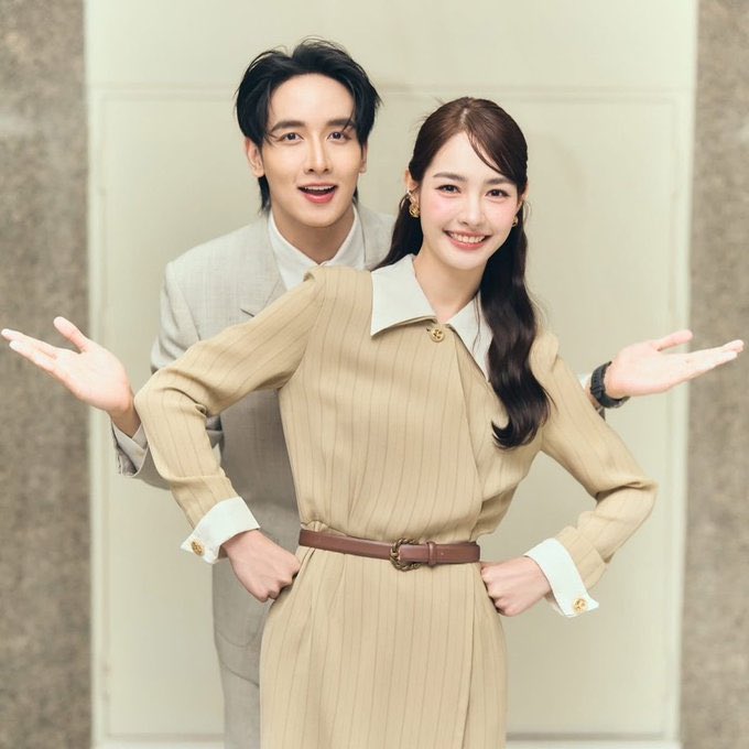 jomjam0407's tweet photo. รอยยิ้มของพีคมิ้นท์ทำให้วันธรรมดาของโอนี่กลายเป็นวันพิเศษ 

JULY WITH MY PEAKMINT

#พีคมิ้นท์ #PEAKMINT https://t.co/x62JOYbfnO