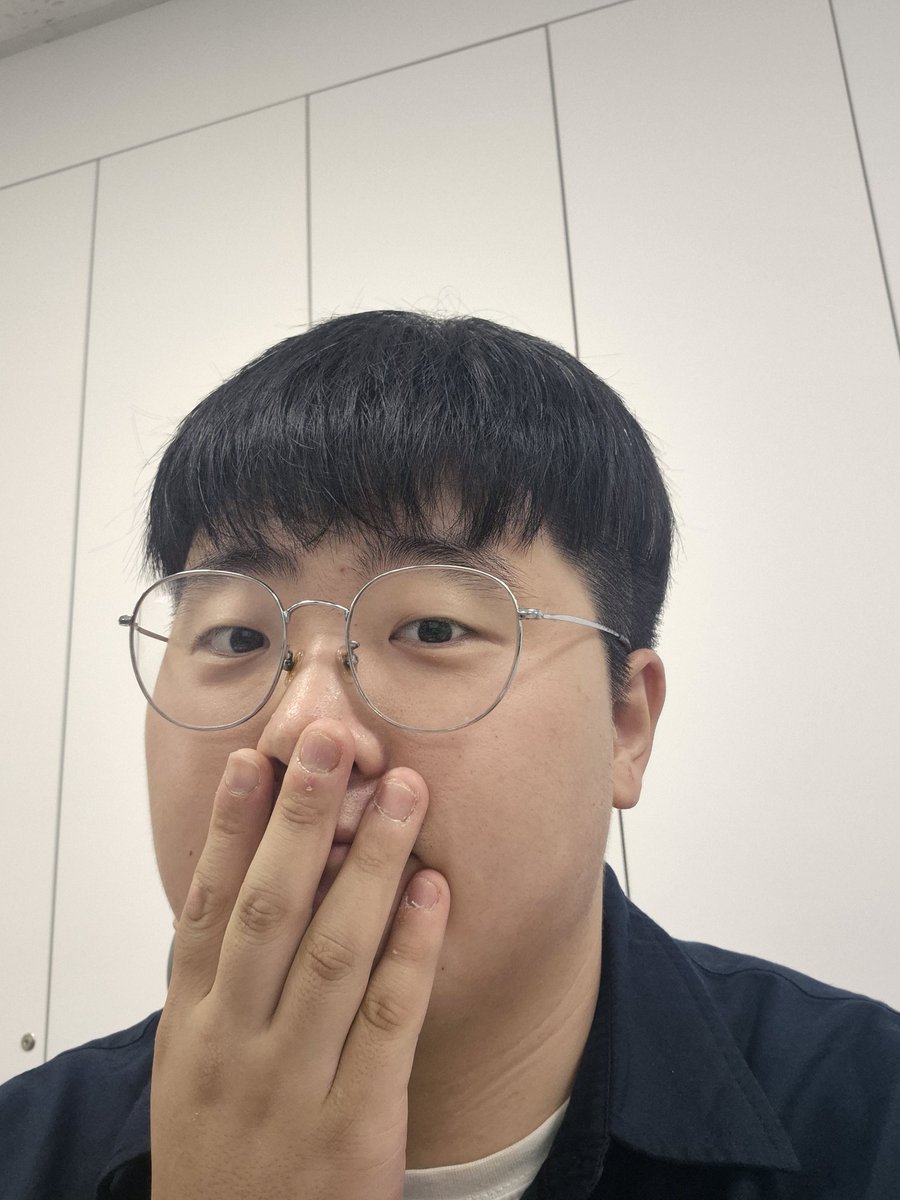 ho_tamong's tweet photo. 처음 써보는 트친소/게친소

🐰 서울 송파구 사는 96년생
🐰 님들이 아는 그 인스타의 호가 맞아요
🐰 예쁜 사랑 Ing~❤️
🐰 트위터는 처음이에요
🐰 싸이코틱하다는 ISTJ 
🐰 친해지는데 시간이 걸리지만 친해지면 이상한 사람임
🐰 노는거 다 좋아합니다! https://t.co/AWqFaRBoMy