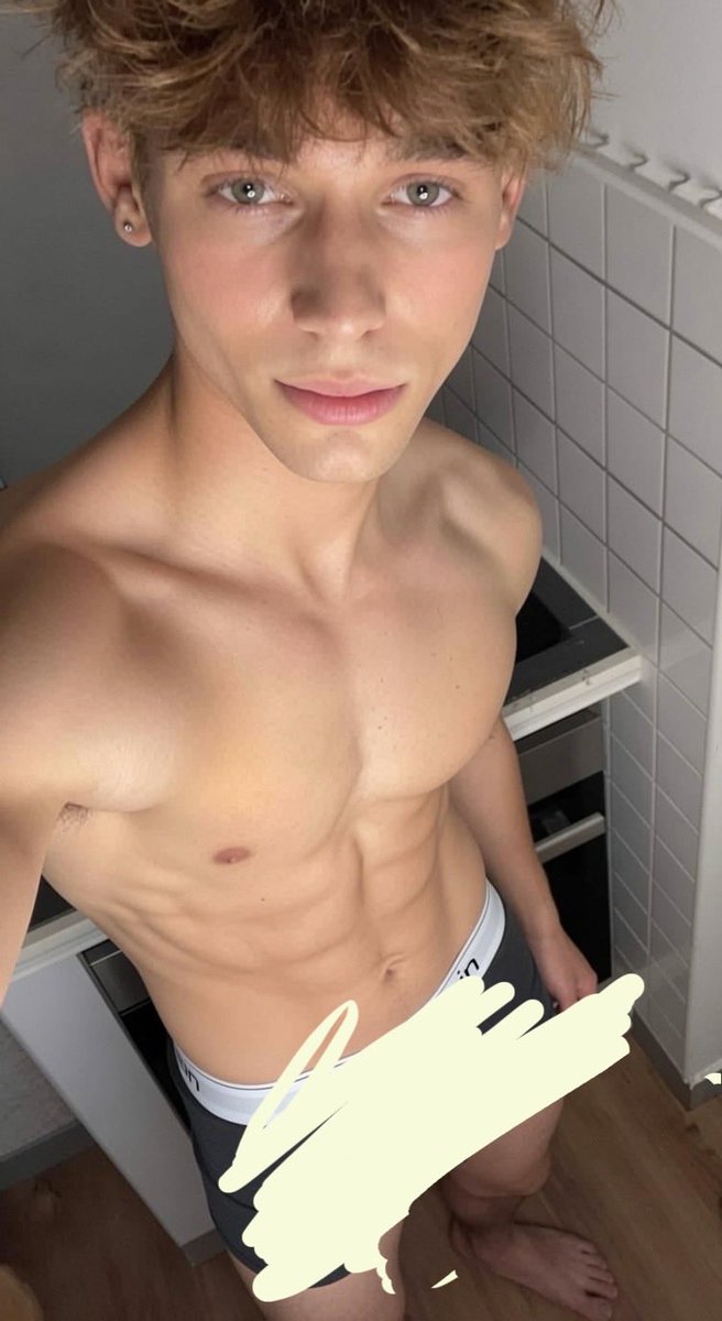 juledtk6's tweet photo. qui intéressé par les leaks de marceau ??(vrmt bandant),venez prv 
#nude #leak #marceau https://t.co/C6V8dbMt1b