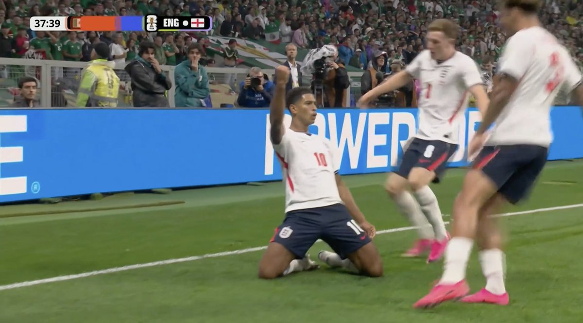 ofootball__'s tweet photo. 2 GOALSSSSSSS in 2 Minutes

🚩 Live: Mexico 0-2 England
⚽️ Goal: Bellingham (38')
🎯 H. Kane https://t.co/CWjDxvvNut