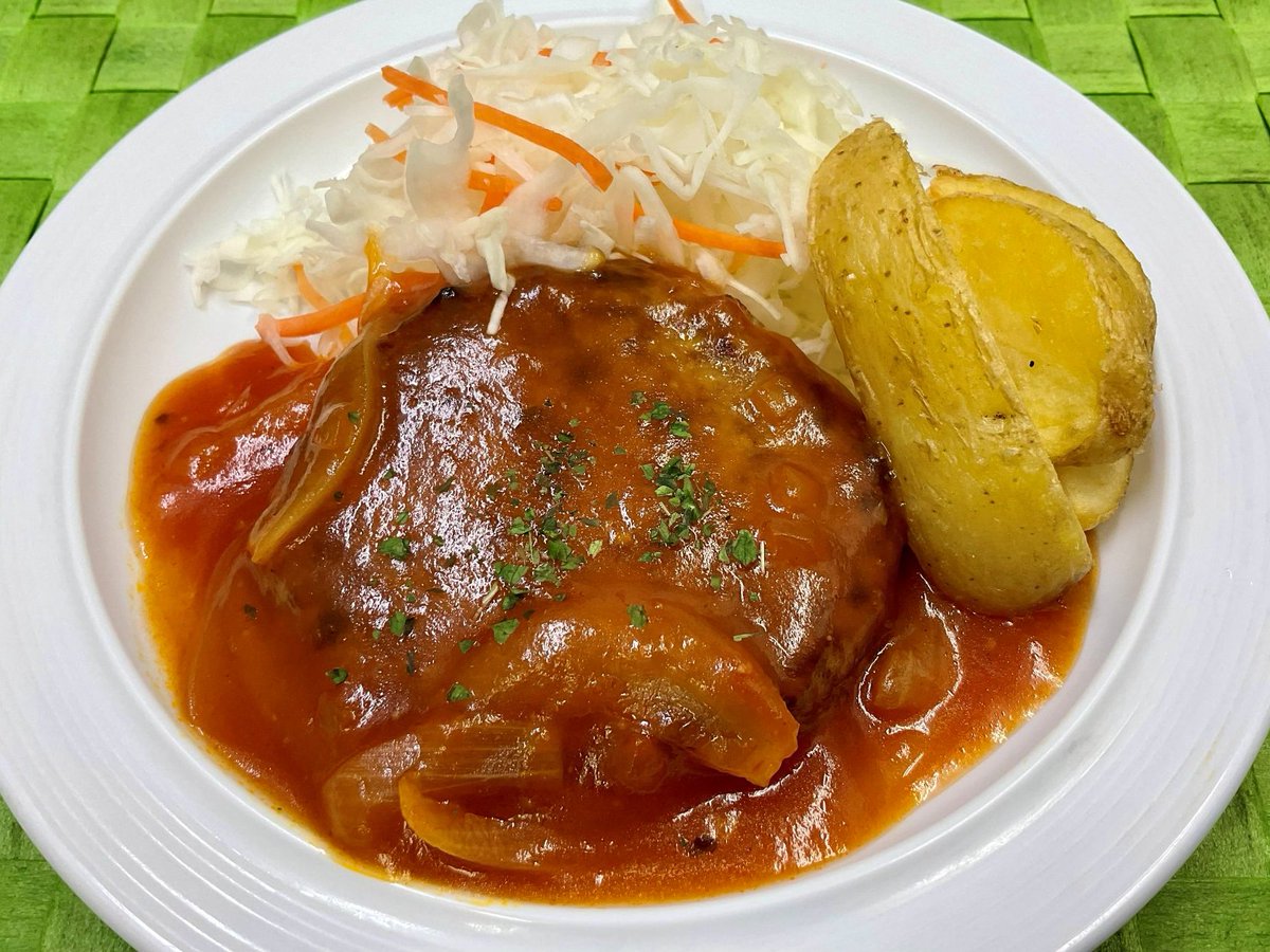 bigleaf201510's tweet photo. お昼の日替わり 
A定食：イタリアンハンバーグ
B定食：ﾋﾞｰﾌﾒﾝﾁｶﾂ＆ﾁｷﾝｶﾞｰﾘｯｸｿｰｽ https://t.co/LXwObIbOLM