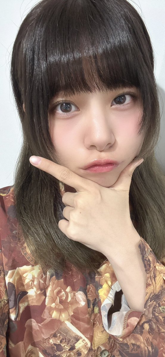 roco_C_ocor's tweet photo. 髪を染めたいし切りたい欲がフツフツと💭

#おはこころん
#海賊のように飲む会 https://t.co/Bb4HYswxvE