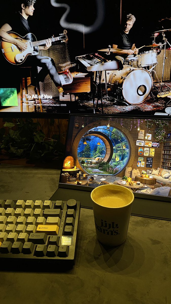 LostBoyArchive's tweet photo. 4:40 AM https://t.co/O0yPkyscuV