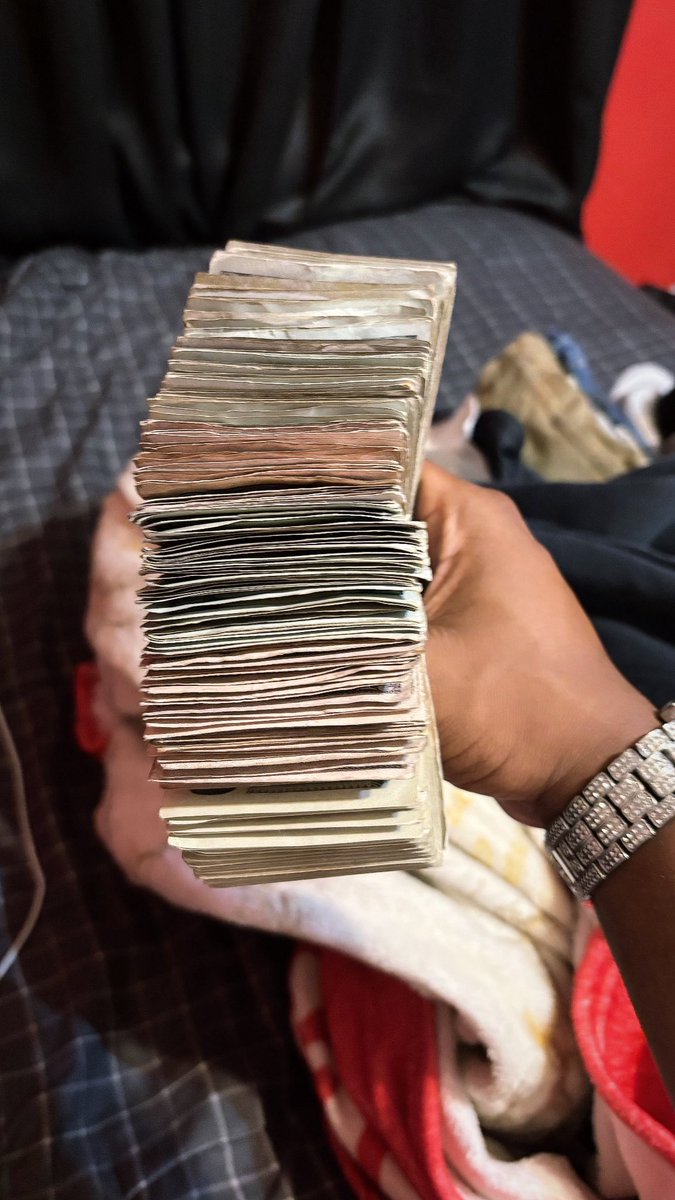 smaxktalkaa's tweet photo. 005 x 555 ♻️ https://t.co/XQhWG92lV0