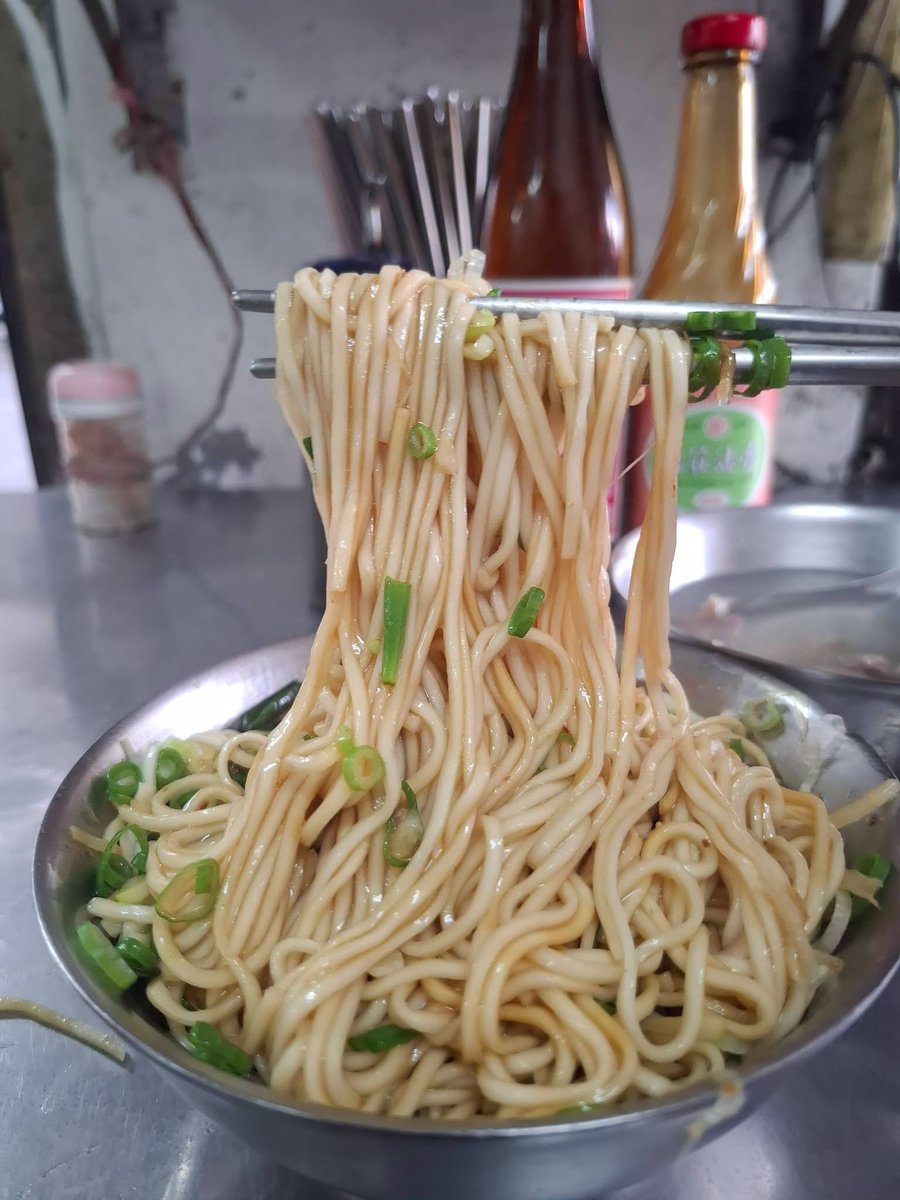 ally32354's tweet photo. 想要蔥薑蒜自由就是來這家了。 https://t.co/TbU4w9Da5Q