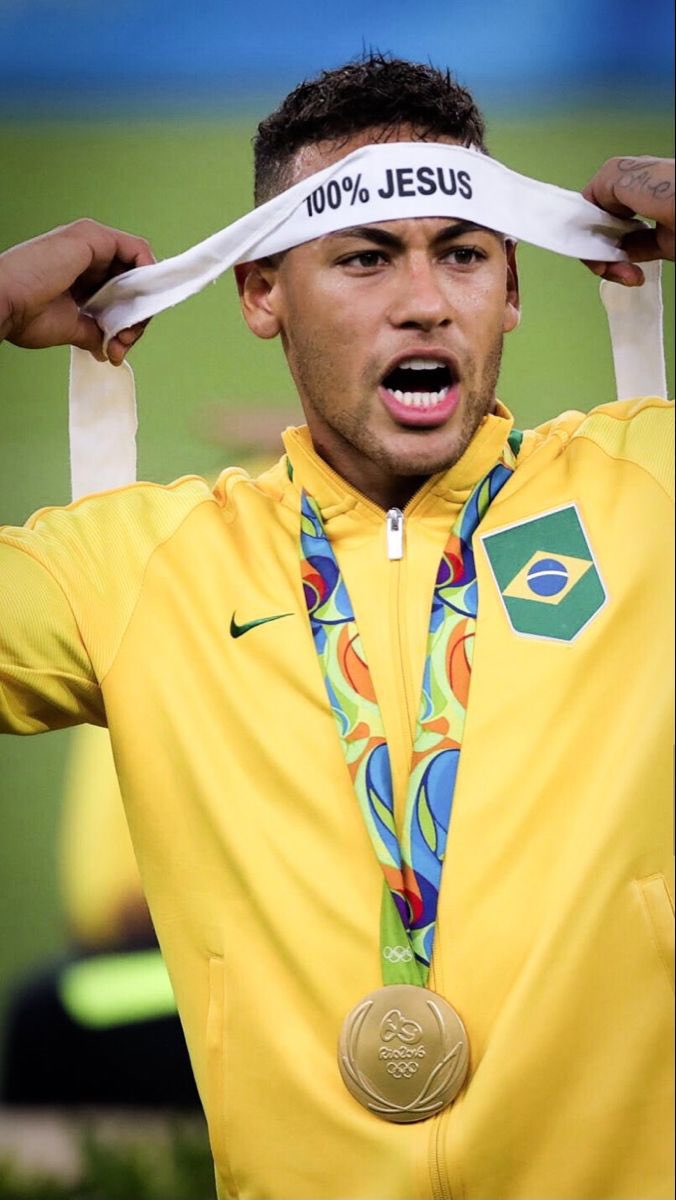 hedgepointt's tweet photo. Encerre a carreira na seleção e guarde a fé. 

O mercado é feito de ciclos, e o futebol também. O ciclo de Neymar acabou.

Nem Noé carregou tanto animal quanto Neymar em todos esses anos. Uma pena não ter conseguido uma Copa pela seleção.

#Neymar #CopaNaCazéTV #copa https://t.co/yNEmv8hkD8
