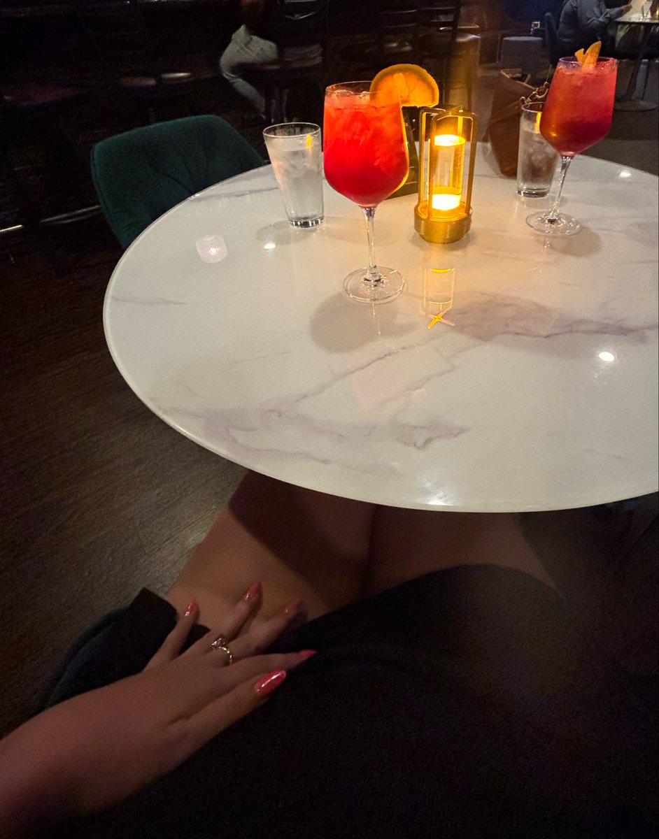 OwnerEmberMI's tweet photo. POV 
You’re tucked under the table 
Fed my scraps https://t.co/gYycnmchJa