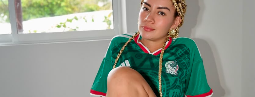 catalina1's tweet photo. Ustedes viendo el partido también están sufriendo o soy yo solita? 😭⚽ 🇲🇽 https://t.co/4s03KPZ8nG
