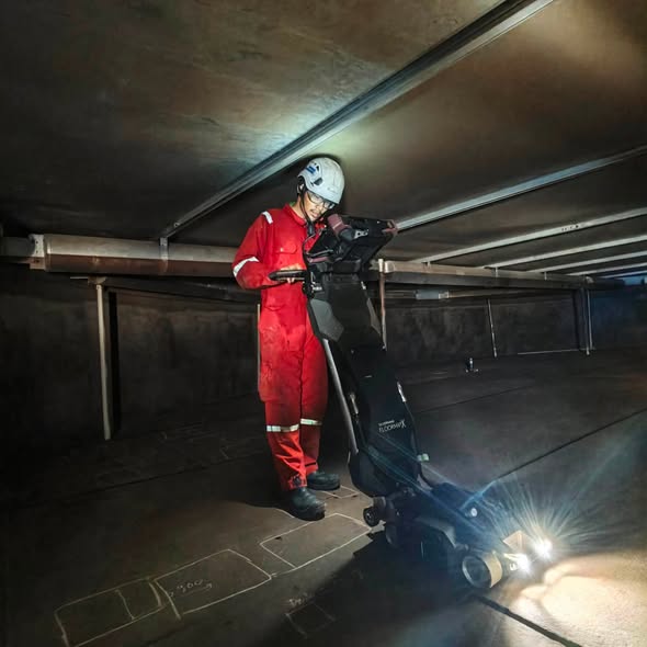 NdtQis's tweet photo. API SURVEY DEPARTMENT – QIS TECHNICAL SURVEY DIVISION CARRIES OUT PERIODIC ABOVEGROUND STORAGE TANK INSPECTION IN ACCORDANCE WITH API 653
------------------------------------------
#QISGlobal https://t.co/O1E3eZrQDB