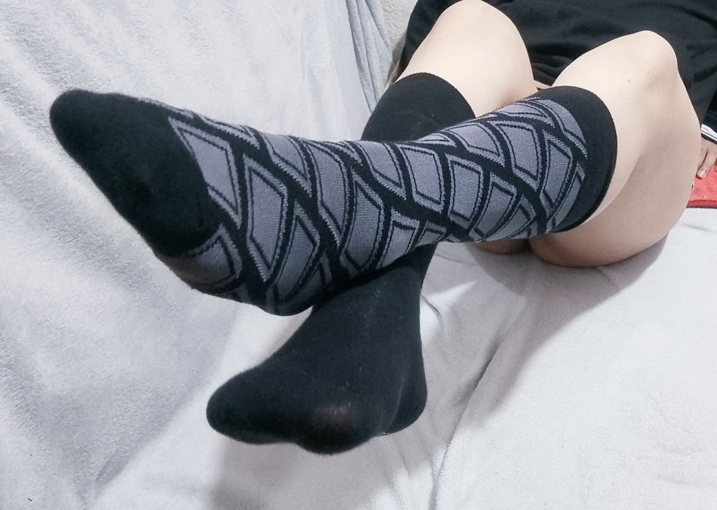Femboyproyect12's tweet photo. I'll start uploading spicier content to my OnlyFans https://t.co/lvhC42S91v 
So if you'd like to support me so I can upload nice stuff 👉🏻👈🏻 ☺️
#femboy #femboyespañol #twink #sissy #gay #feet #stocking #feetfetısh https://t.co/UQyvo9HrE7