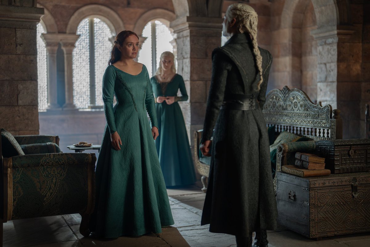 westerosies's tweet photo. Share your thoughts on the third episode of #HouseOfTheDragon  Season 3. 💭 https://t.co/4bgxtEsjYd