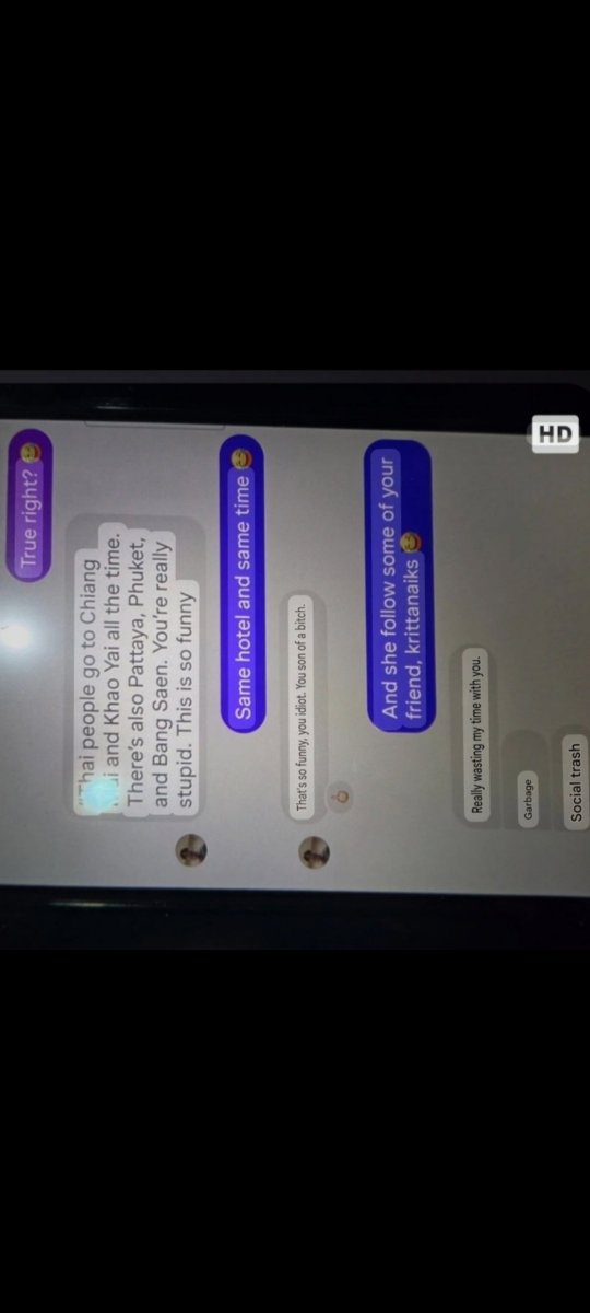 Mayday1682's tweet photo. @Roxy860242 Pic 1&amp;3: original Thai text version 
Pic 2&amp;4: English translation version you can read that fluk acted he didn't knew freen and  this DM happened before Solenn Entertainment released a statement claimed fluk as team members of Solenn Entertainment 

#srchafreen‌
#FreenBecky‌ https://t.co/i1hvn4850K