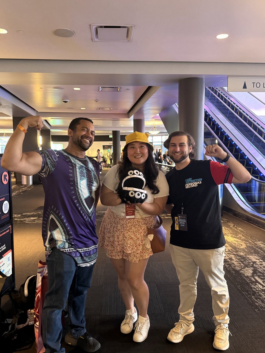 KaggyFilms's tweet photo. Anime Expo was SO MUCH FUN 🤩 

Got to see so much, hang with old friends, NEW friends and got to meet SO MANY of you!!

Can’t wait to do it again next year and maybe I’ll get to be a part of some panels? WHO KNOWS! Till next year 👋 https://t.co/JEUEkCaSoY