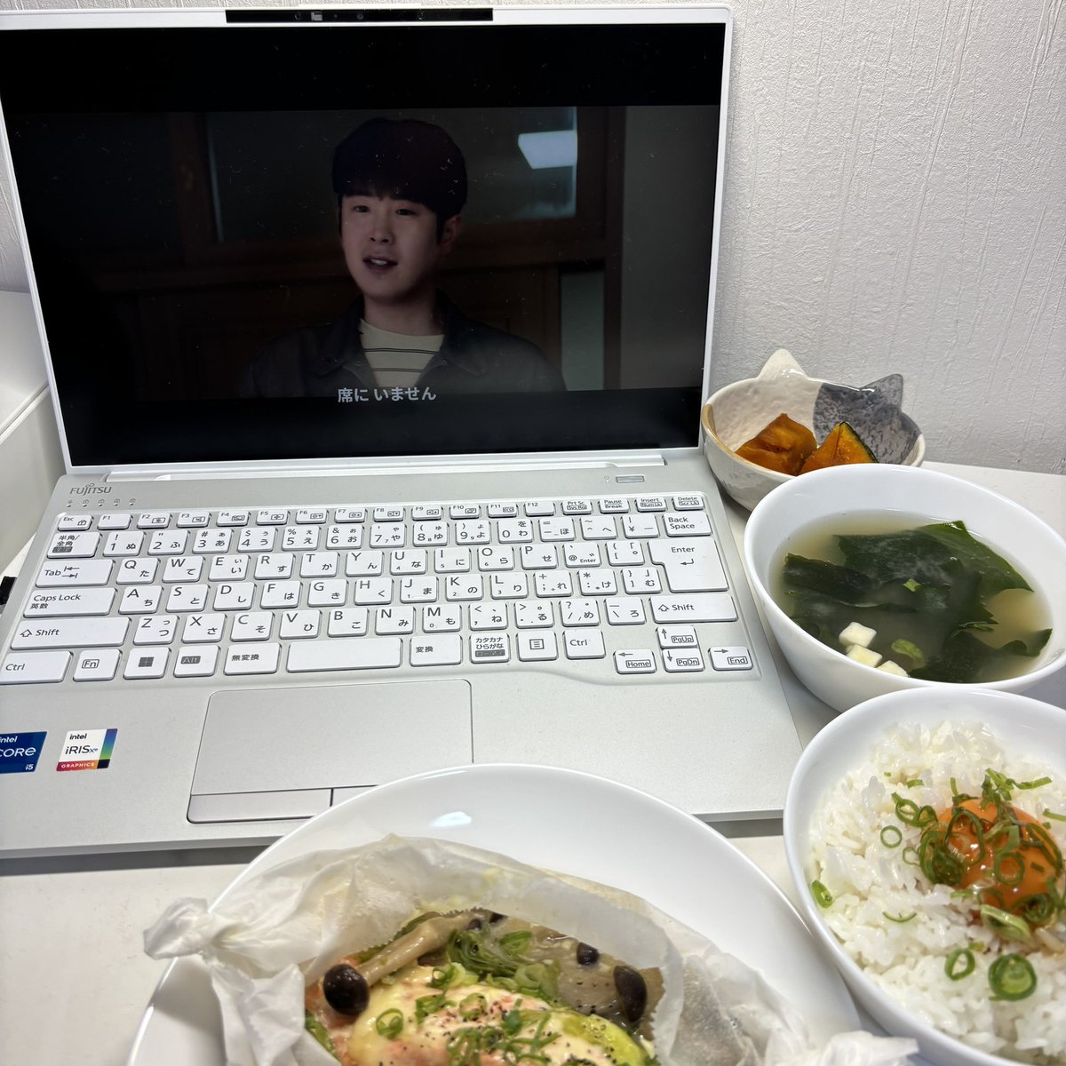 mgmg___24's tweet photo. 鮭の味噌マヨ焼きでお昼ごはん https://t.co/3wHWvM51YX