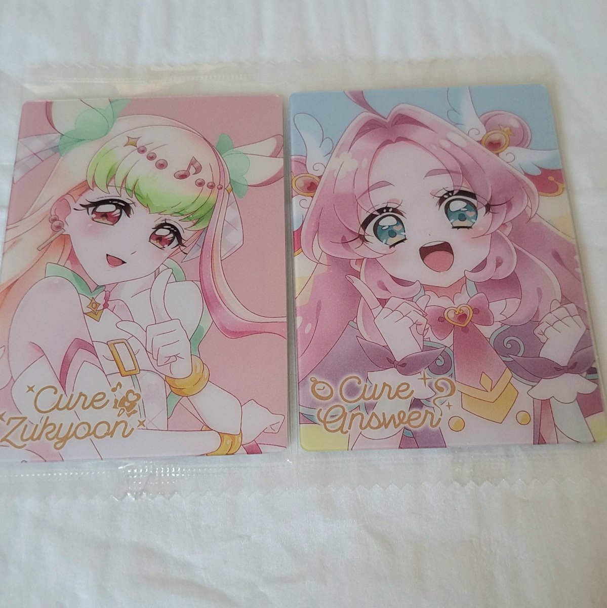 Ozda0619's tweet photo. プリキュアウエハース13

交換お願いします。郵送のみの対応、絡めての方を優先させてください。

求　HRキュアキッス、HRキュアスパークル

譲　HRキュアズキューン、HRキュアアンサー https://t.co/9lX93pI9J5