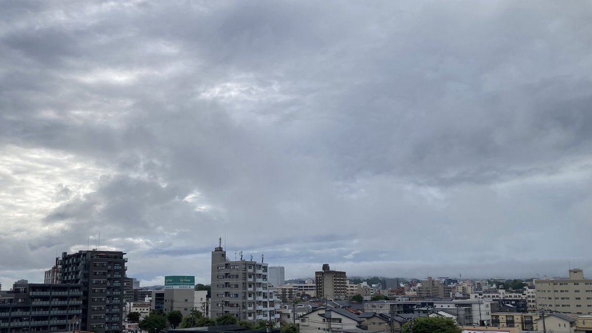 koumetaldeath's tweet photo. おはようございます😊
今日からまた日常の生活です。　
今日は県の施設のガラスクリーニング。
はっきり言ってやる気が全然出ません🤣
週末が楽しすぎてロスに襲われてます💦
次の楽しみは…8月の京都橘高校吹奏楽部のパレードと演奏会（🎫当たれば）だな。
遠征は9月までお預け。
はぁ。がんばろ😤 https://t.co/mWo45ZBy8O