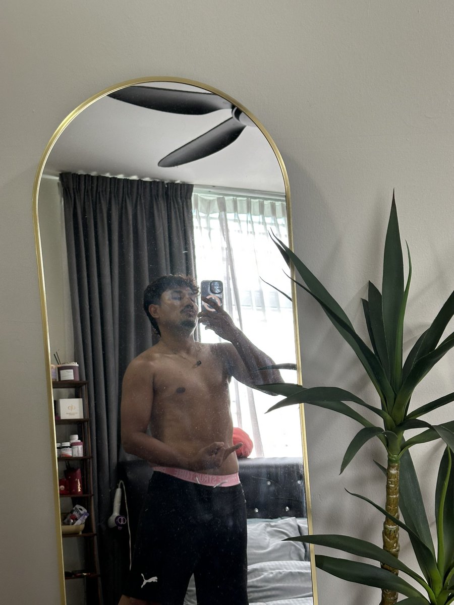 Sheyy_Than's tweet photo. Jom. Cuti ni. 💦 https://t.co/TaPWax3Sfb
