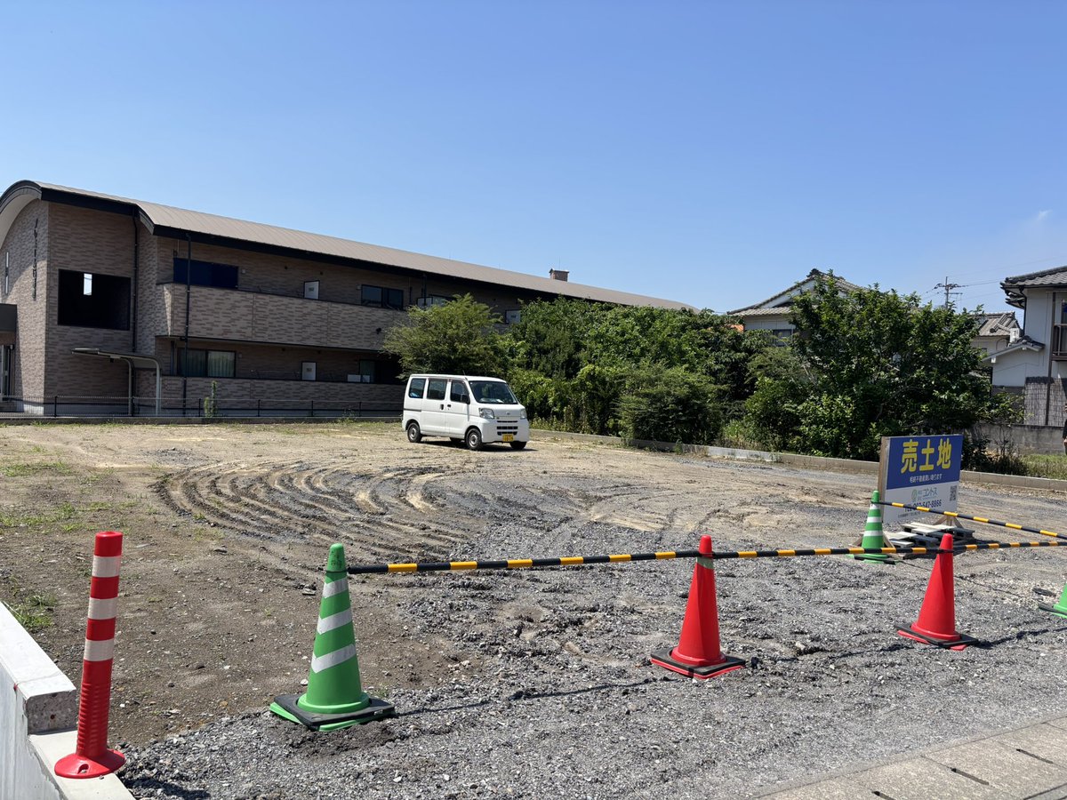 contos_re's tweet photo. 片島分譲地のご紹介🏡

⭐️2区画(① 59.03坪②64.78坪)
⭐️建築条件無し！
⭐️販売価格1,690万円

近日中にはセットバック部分の舗装工事も完了予定です！

建築条件なしなので、お好きなハウスメーカー・工務店で理想の住まいづくりができます😊

詳しくはプロフィールのリンクからご覧ください。 https://t.co/eMDFZixyAc