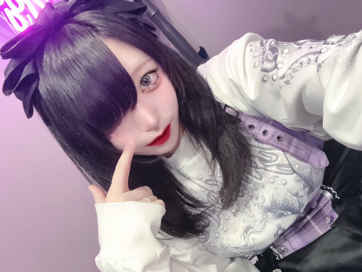 eto_mines's tweet photo. 2.3.4.5日のおきゅおわ♡
えと推し♡さんもはじめましてさんも沢山逢いに来てくれてありがと⸜( ˶'ᵕ'˶)⸝
片目えとちゃん好評でうれしいお気持ち♡飽きるまで片目ちゃんするのでお早めに…飽き性なんでねｰ̀⩊ｰ́
アミュもポンもプレゼントもありがとう( ߹꒳​߹ )らぶー！！ https://t.co/RPHZjbHXZ9