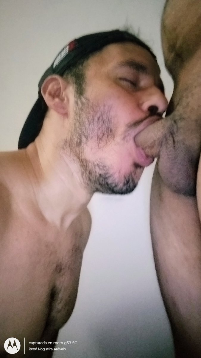 RenatusBB's tweet photo. Después de que me preñó, le volví a chupar para saborear su rica leche 🤤😏 https://t.co/apIQ9DPI5C
