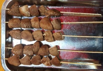 ElleLewisQKR56F's tweet photo. Craving something crispy, savory and totally satisfying This street-side fried skewer with spicy cumin seasoning is the ultimate grab-and-go snack for your day! https://t.co/45w8EdGjDh