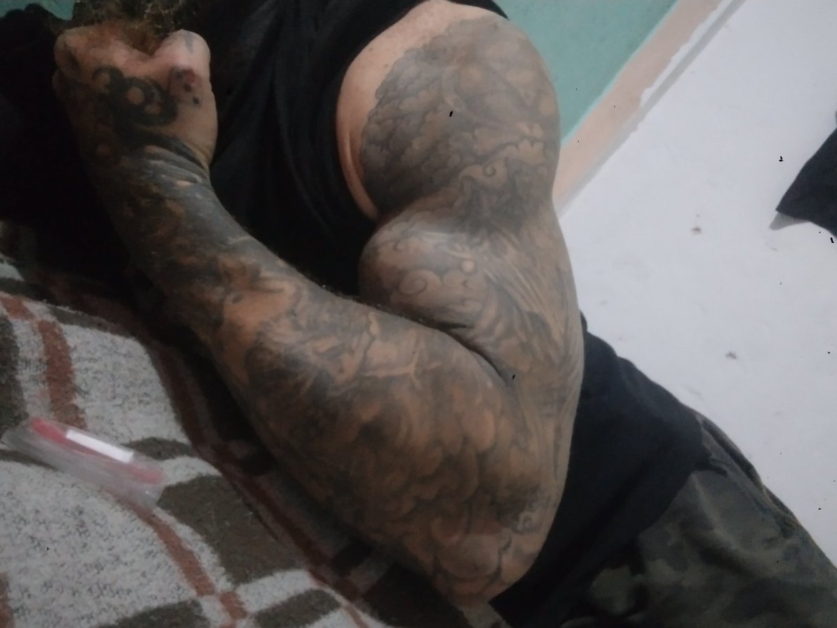 fallenmaster69's tweet photo. #flexin https://t.co/lr3D9FK7f4
