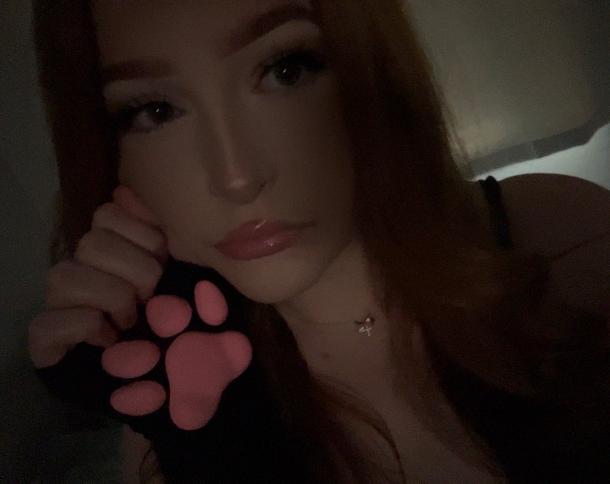 kittyyx83's tweet photo. i just wanna be adored in a way that ruins someone’s productivity #nsfw #needy #egirl https://t.co/33D7EtOLE7