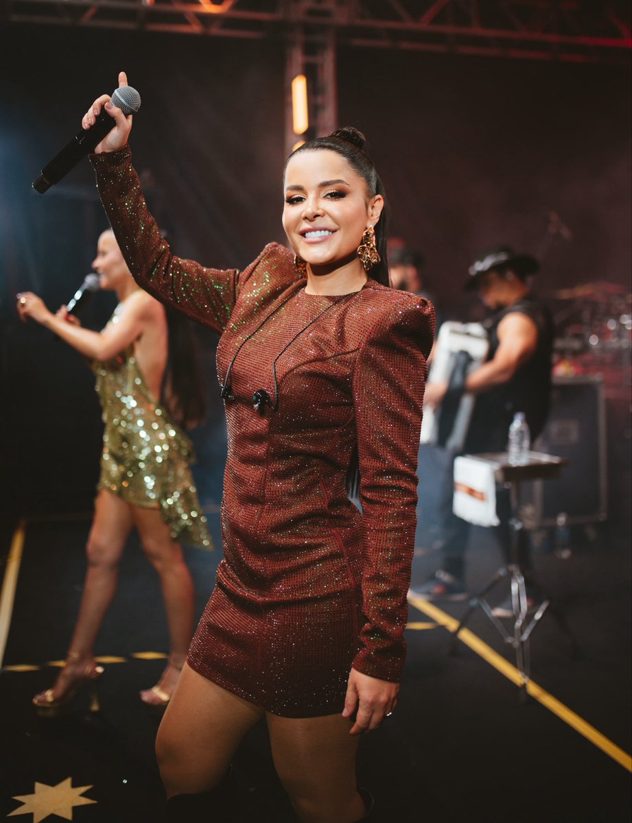 Maraisa's tweet photo. Amo o meu Mato Grosso. Nasci nesse estado maravilhoso! Feliz demais por ter feito parte do evento FEICAN.♥️🎶 https://t.co/R4xKSjlq9o