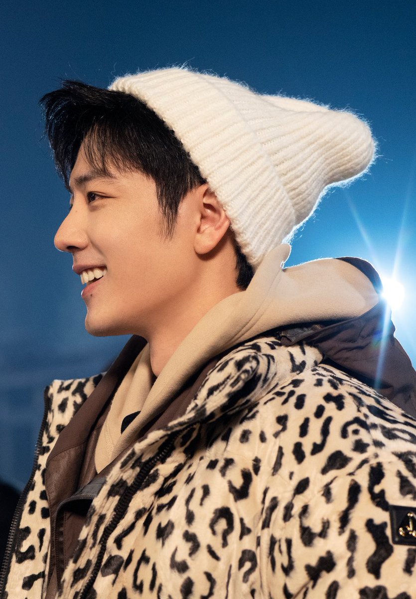 xiaozhansmiles's tweet photo. the warmest smile ☀️💛 https://t.co/IQ1ChI7tc8