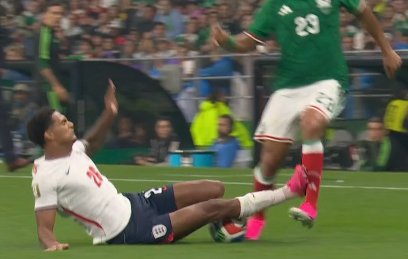 AdamJoseph's tweet photo. That is a shocking, idiotic tackle from Jarell Quansah. Red card every single time. Made the decision for VAR &amp; the referee.

There's 40+ minutes left here. Could be so costly. https://t.co/hfq7Hodg4N