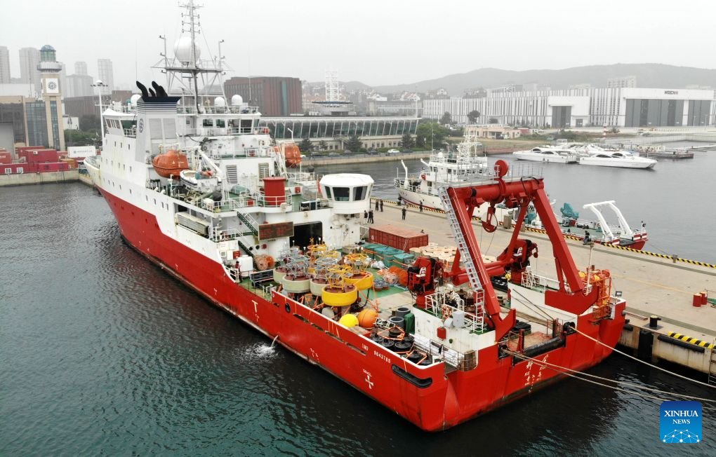 ChinaScience's tweet photo. China's comprehensive research vessel KEXUE departed from Qingdao in east China's Shandong Province Saturday for an estimated 40-day mission in the western Pacific, marking the 15th voyage of a shared research cruise that began in 2010.

The expedition brings together scientists from more than 10 institutions, including the Chinese Academy of Sciences, Ocean University of China, Sun Yat-sen University and Xiamen University. Their work will center on two major questions: how the western Pacific's currents and warm pool influence regional and global climate, and how the region's complex geology has evolved over time.

Research will span air-sea interaction, physical oceanography, marine biology, chemistry and seafloor geology.