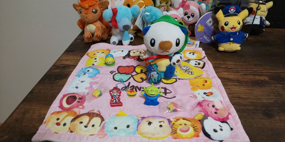 kkPGOm's tweet photo. にじほしキャンディー開封
惜しかった🤠
ツムツムにはまってた時買ったタオルに皆いた
トイ・ストーリー5も観たいな https://t.co/B858jlAdGO