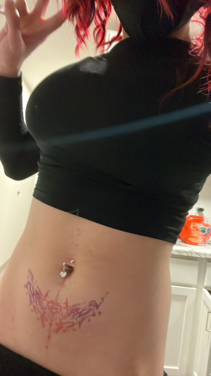 UrFemBro's tweet photo. apparently I look like a girl #femboy #gooning #nofap https://t.co/wRYcDILxYP