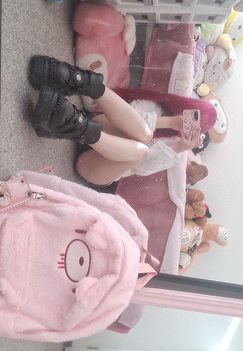 Lilith_vk_'s tweet photo. I love #pink https://t.co/KLk5EhHbDI
