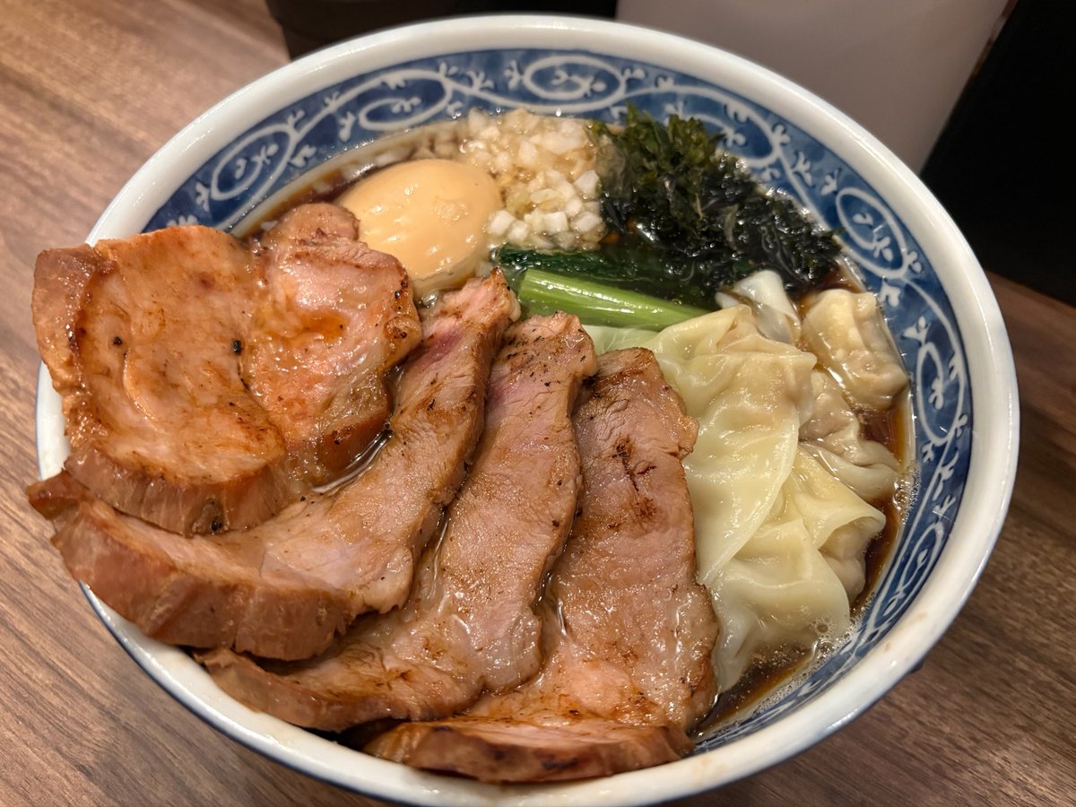 psukejiro_7626's tweet photo. NOODLEパドル
特製まぜそば/特製生姜しょう油ラーメン/煮干しと山椒の和え玉/ライス

元住吉からの通算9周年おめでとうございます！㊗️🎊
#NOODLEパドル #パドル #全部美味すぎ https://t.co/ZlWTMBWqyO