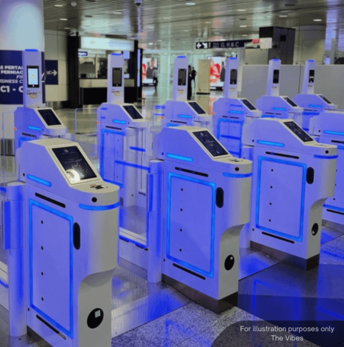 NewsBFM's tweet photo. Malaysia and Singapore plan to launch a new digital immigration system and additional border lanes by January next year to ease congestion at key crossings.

"Because our people working in Singapore have to queue for hours. They should not be burdened this way.

"We must find ways, whether through AI, data centres, or new technologies, so that our people can work here with good income and no longer need to cross over," said PM Anwar Ibrahim

📷 : The Vibes
