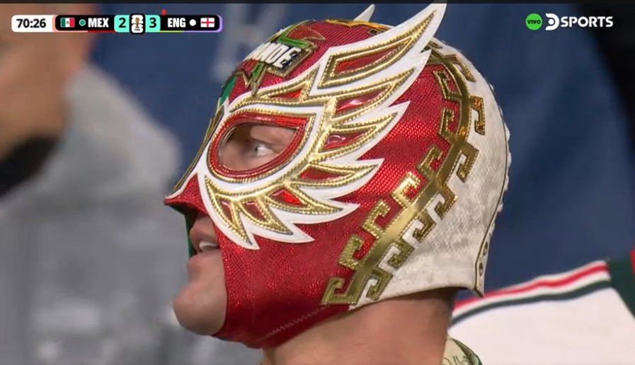 __moxito's tweet photo. El Grande Americano in the house for Mexico and England game.

#MEXENG https://t.co/pIAKHVTfAC