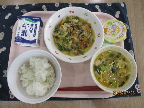 okayamasien's tweet photo. 7月6日（月）
＃豚肉とピーマンのオイスター炒め　＃サンラータン　＃岡山支援　＃給食 https://t.co/ca1PXFvg6n