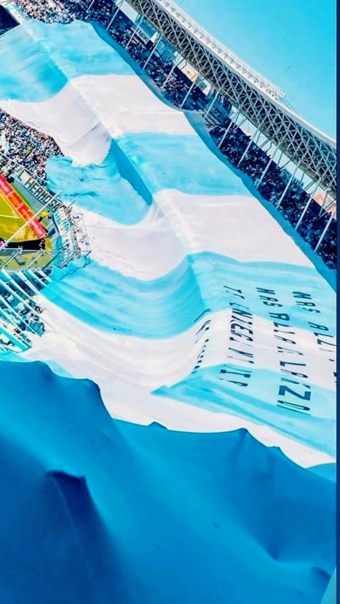 Comu_Racing's tweet photo. ¡Buen día, #RACING! 🤍🩵

 #LaComuDeRacing https://t.co/c5hXXEMwBh