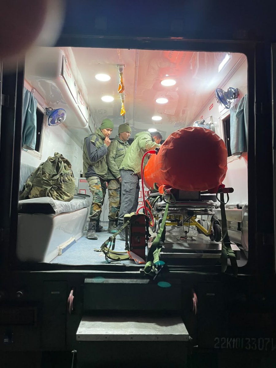 UBArea_IA's tweet photo. 🚨 15,000 FEET. ONE LIFE. ZERO TIME TO FAIL. 🇮🇳⚡

🏔️ At 15,000 ft in #PulamSumda, #Harsil, a 38-year-old civilian collapsed, unconscious and struggling for every breath.

💉 Diagnosed with Acute Mountain Sickness complicated by High Altitude Pulmonary Oedema (HAPO), survival depended on minutes—not hours.

⚕️ The #IndianArmy Medical Team acted with lightning speed, stabilised him, delivered life-saving treatment and evacuated him to safety.

🫡 Where oxygen is scarce, courage is limitless. The Indian Army doesn't just guard borders—it protects every life. 🇮🇳

Seva Paramo Dharma. Always Ready. Always There.

#IndianArmy #SevaParamoDharma #SavingLives #HighAltitude #HAPO #Uttarakhand #IBEXBrigade #RadioIbexTarana #भारतकीसेना #सेवापरमोधर्म #जीवनरक्षक #उत्तराखंड
@adgpi @panchshulpulse @PRODefDehradun @suryacommand @IbexRadioTarana @radioibextarana @voiceofspiti @voiceofkinnaur  @ProDefLko @SpokespersonMoD @DefMinIndia