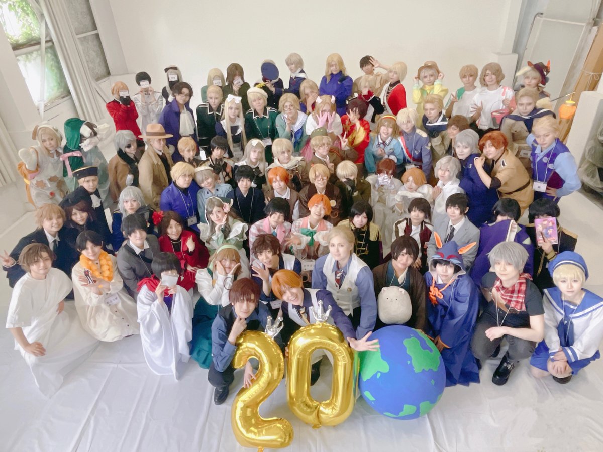 chirurooo's tweet photo. APH✿cos
改めまして！！
ヘタ20周年お祝いしてきた😭✨
参加者さんみーーんな優しくて暖かくて楽しくて本当にこの作品が大好きでよかったー！って思いました🌍🍅🍝

#祝20周年APHコスで乾杯だ https://t.co/v7tPKEqVBt