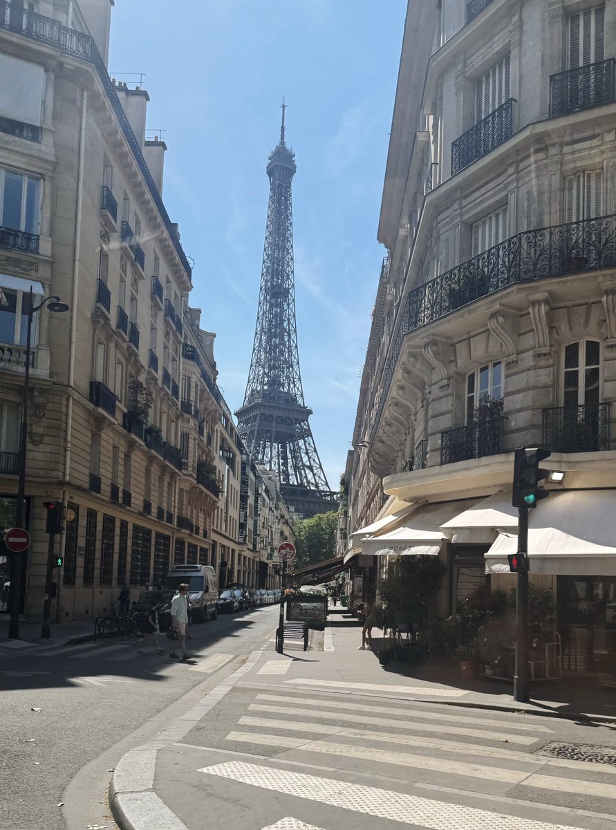 ankeshxarora's tweet photo. Bonjour 🇫🇷 https://t.co/kETT6B1cVF